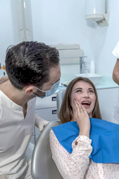 Best Emergency Denture Repair in Fort Dick, CA